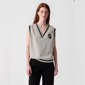 GAP NWT Vintage Soft Oversized Vest - Light‎ Heather Grey